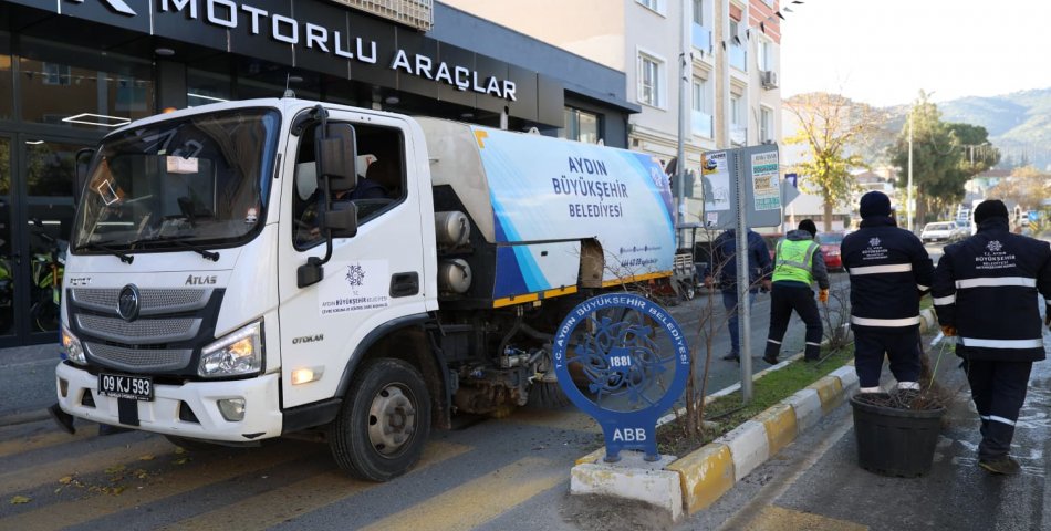 BAŞKAN ÇERÇİOĞLU’NDAN KOÇARLI VE GERMENCİK’TE HUMMALI ÇALIŞMA