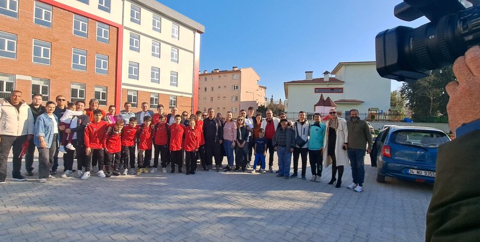 Katar’da Mahsur Kalan Kuşadalı Çocuklar Evlerine Döndü!