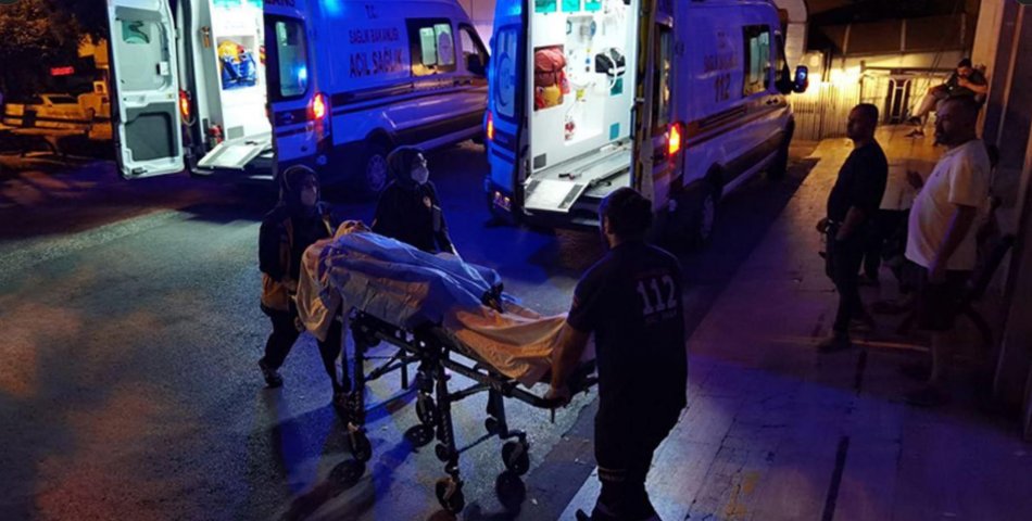 AKSARAY’DA “YAN BAKTIN” KAVGASI: GENÇ AĞIR YARALI, ANNESİNİN FERYADI YÜREK DAĞLADI