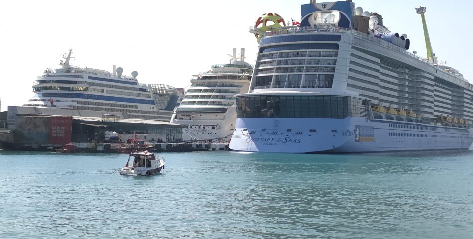Kuşadası Ege Port’ta Dev Buluşma: 13 Bin Turistle  Kruvaziyer Şovu!