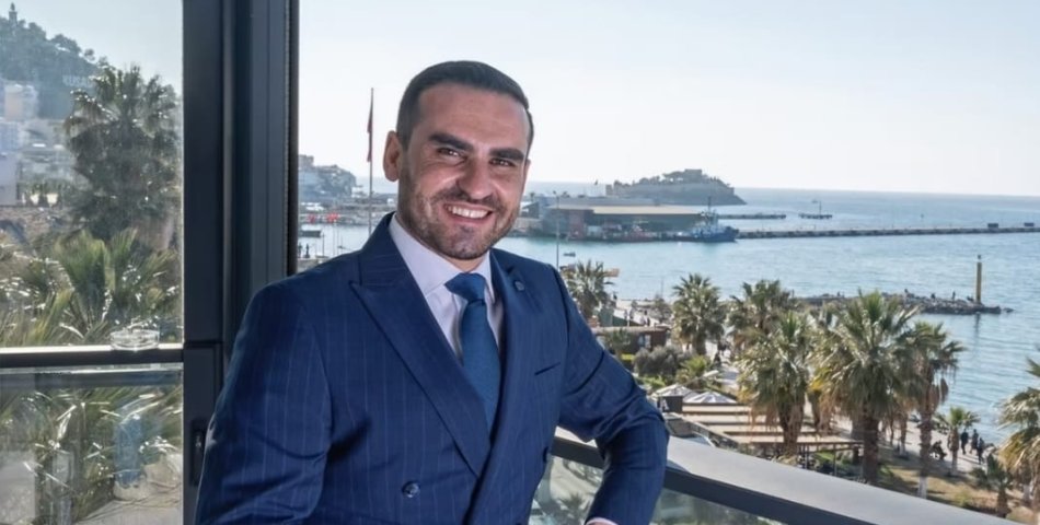 KUŞADASI’NI SARSAN RÜŞVET VE İRTİKAP SORUŞTURMASINDA KRİTİK EŞİK: FERDİ ZENGİNOĞLU EV HAPSİYLE SERBEST BIRAKILDI, HÜSEYİN KABASAKAL İÇİN İTİRAFÇILIK İDDİASI