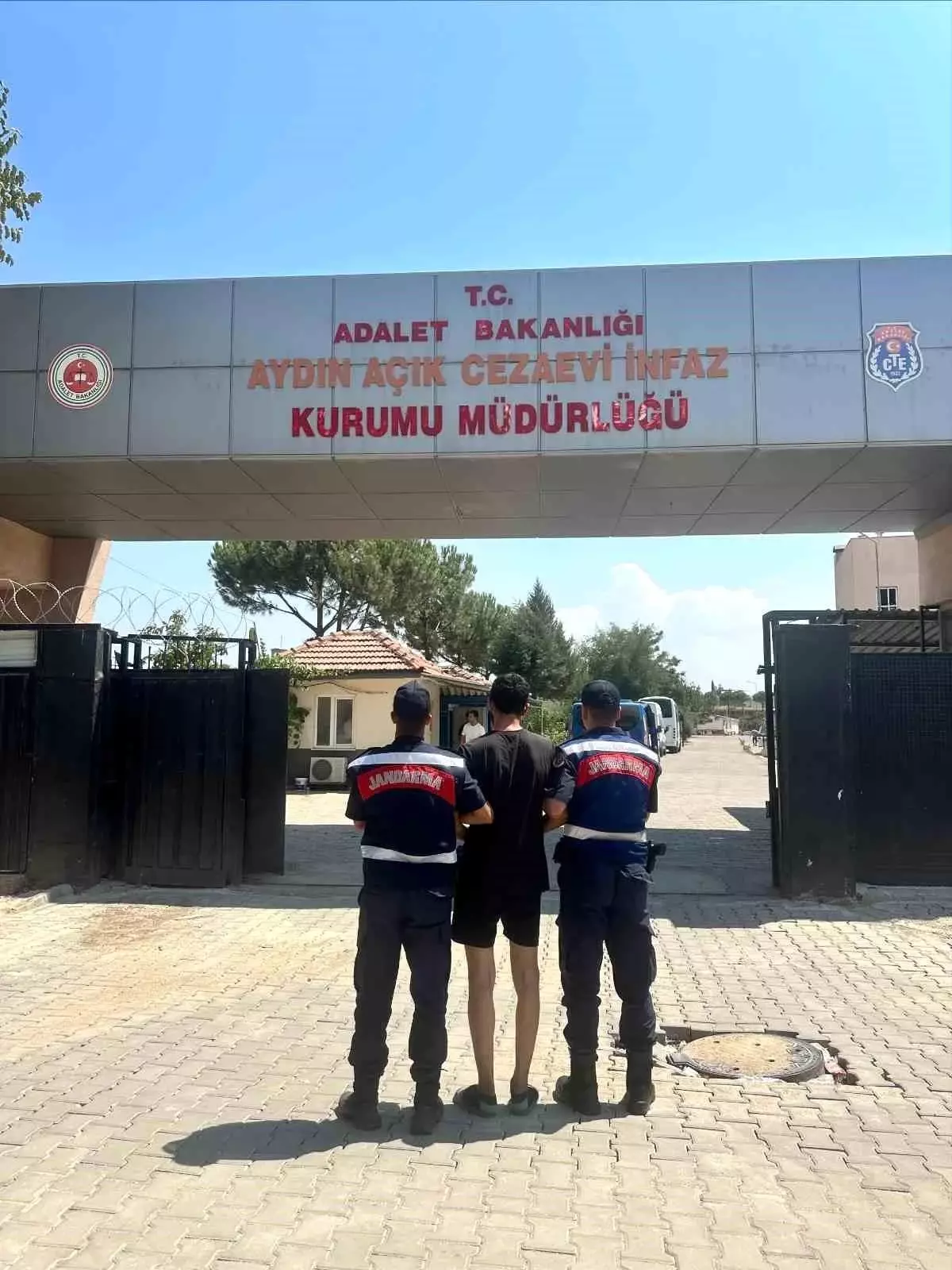 Aydın’da Jandarma Operasyonu: 25 Kişi Yakalandı