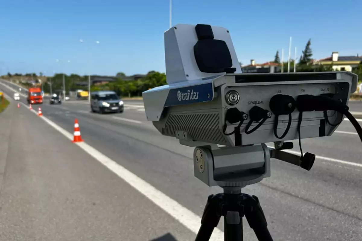 Bayram boyunca radar şikayeti yağdı! Hız sınırı levhalarına düzenleme geliyor
