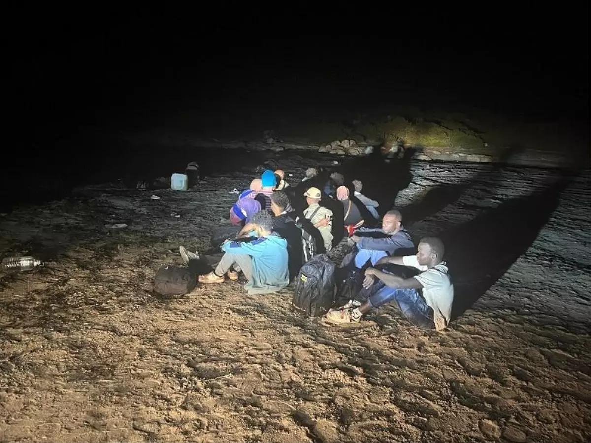 Didim’de 27 Düzensiz Göçmen ve 2 Kaçakçı Yakalandı