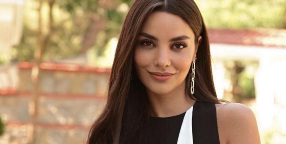 HAZAL FİLİZ KÜÇÜKKÖSE HOLLYWOOD’DA PARLADI: DÜNYA YILDIZLARIYLA AYNI KAREDE!