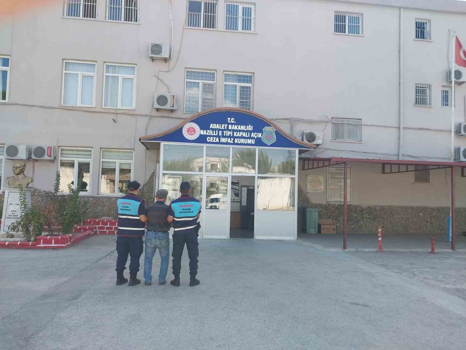 Kasten öldürme suçundan aranan şahıs Sultanhisar’da yakalandı