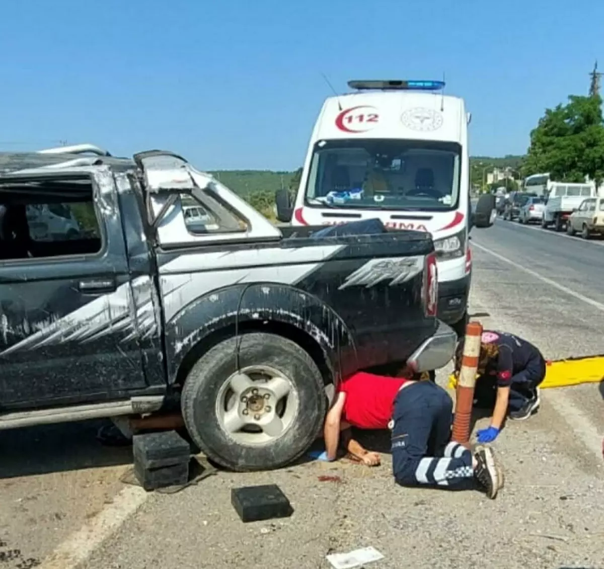 Kuşadası’nda Trafik Kazası: 1 Ölü, 2 Yaralı