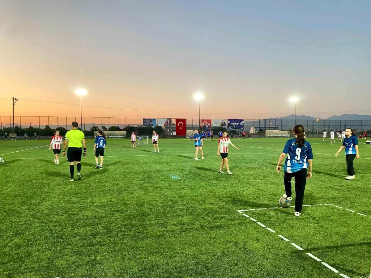 Sokaklar Bizim 5×5 Futbol Gençlik Kupası Başladı