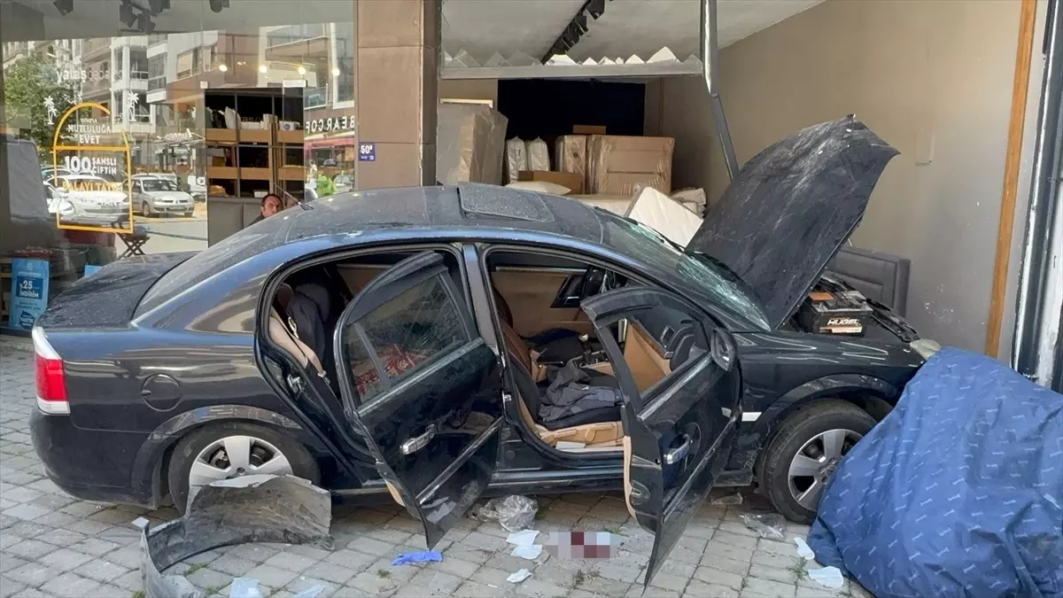 Söke’de Kaza: Sürücü Hastanede Hayatını Kaybetti