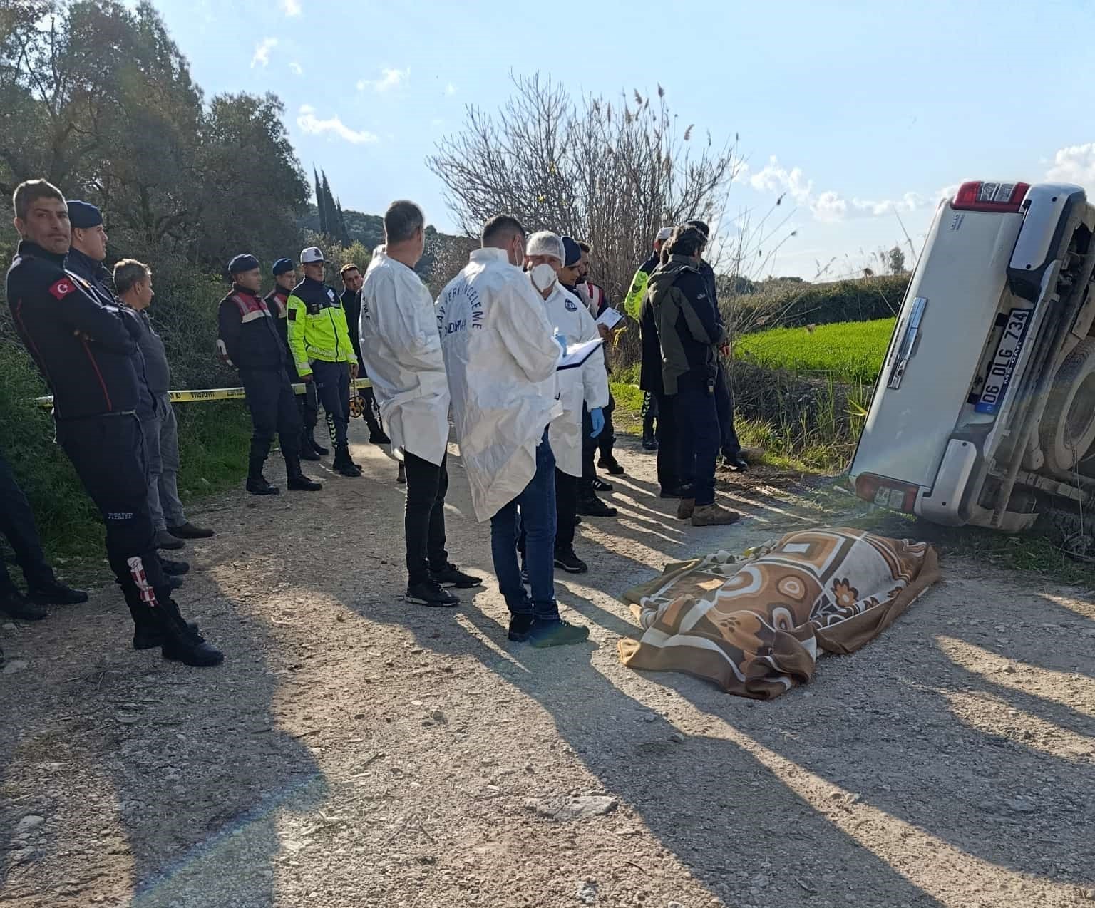 Yaşlı adam tarla komşusunu ezerek öldürdü